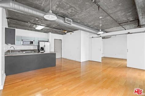 645 W 9th St APT 617, Los Angeles, CA 90015 .